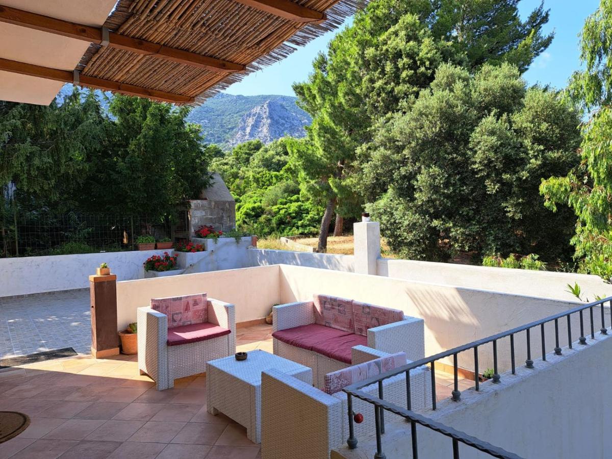 Domus De Mare Apartamento Cala Gonone Exterior foto